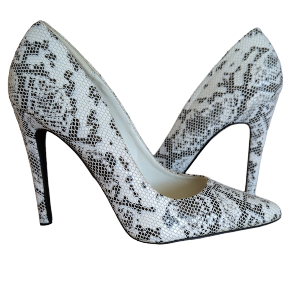 Charlotte Russe Snakeskin Fishnet Pattern Heels 9 Black White